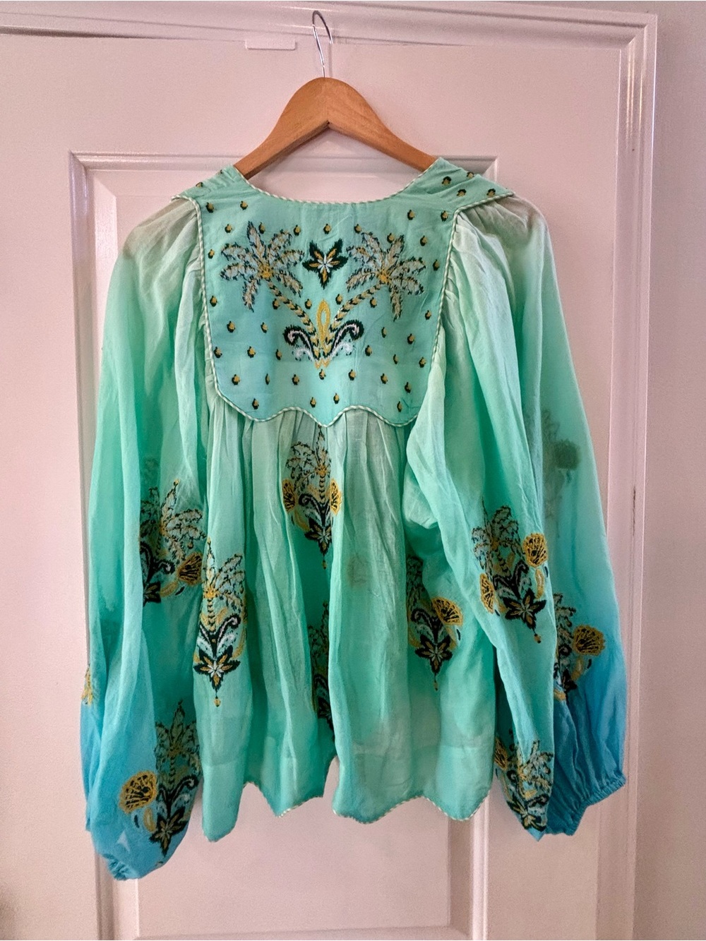 FARM Rio Embroidered Blouse - sz. S - Picture 3 of 3